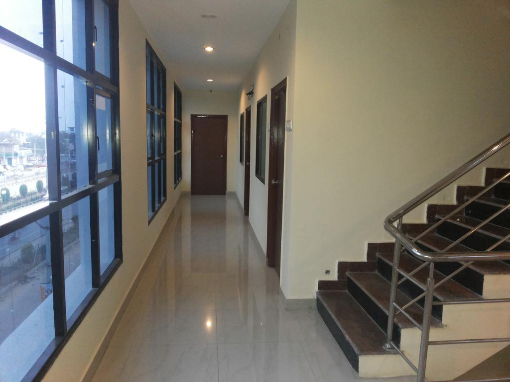 Hotel Neem Tree Hyderabad Airport Shamshabad Eksteriør billede